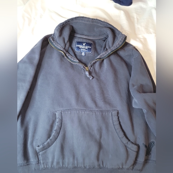 American Eagle Outfitters Other - American Eagle 3/4 Zip Sweatshirt size Large